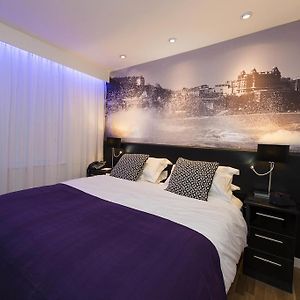 Habitación con Cama King